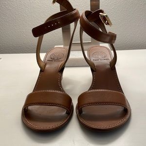 Tory Burch Regan Mid Wedge Sandal. Size 7. With box